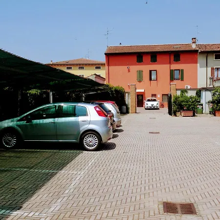 Residenza Il Giglio Frühstückspension Mozzecane